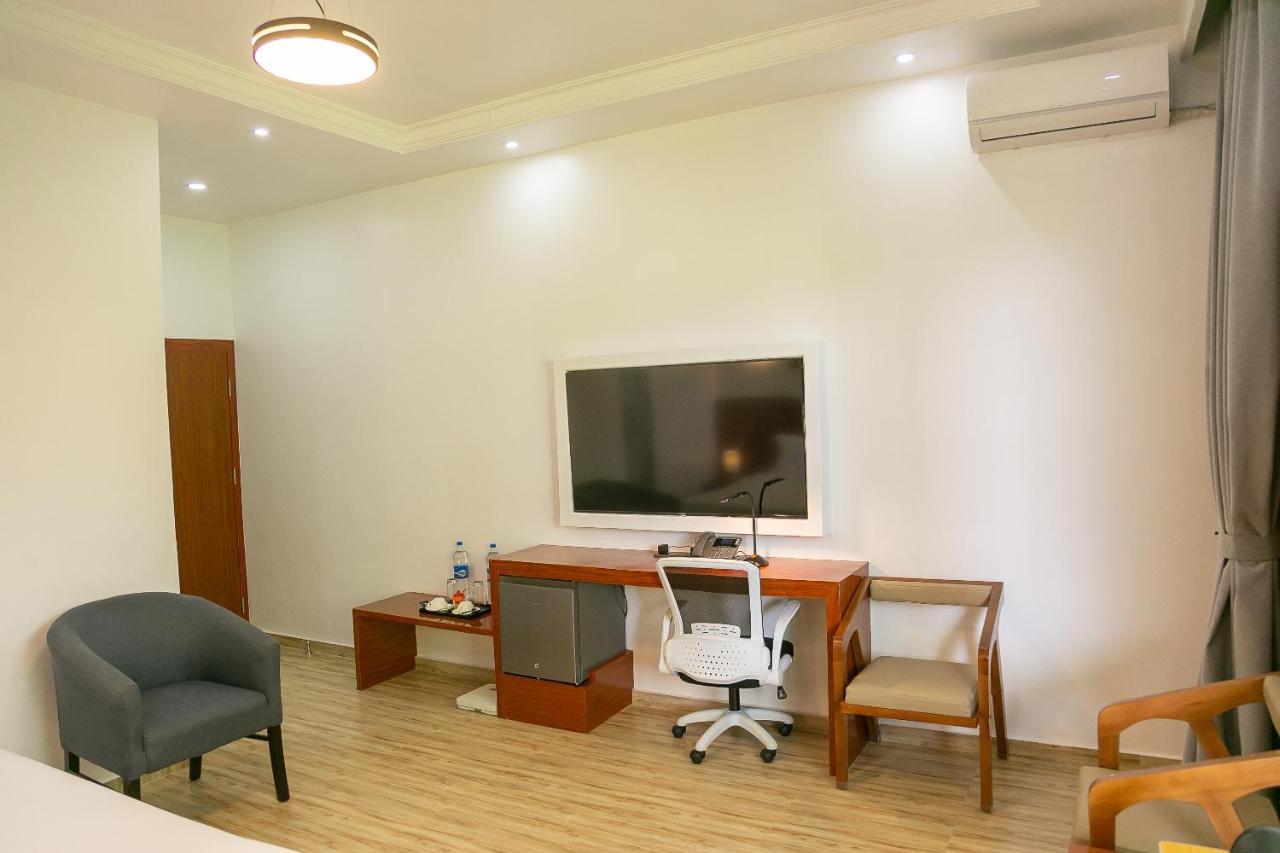 Hotel Totara Dar es Salaam Esterno foto