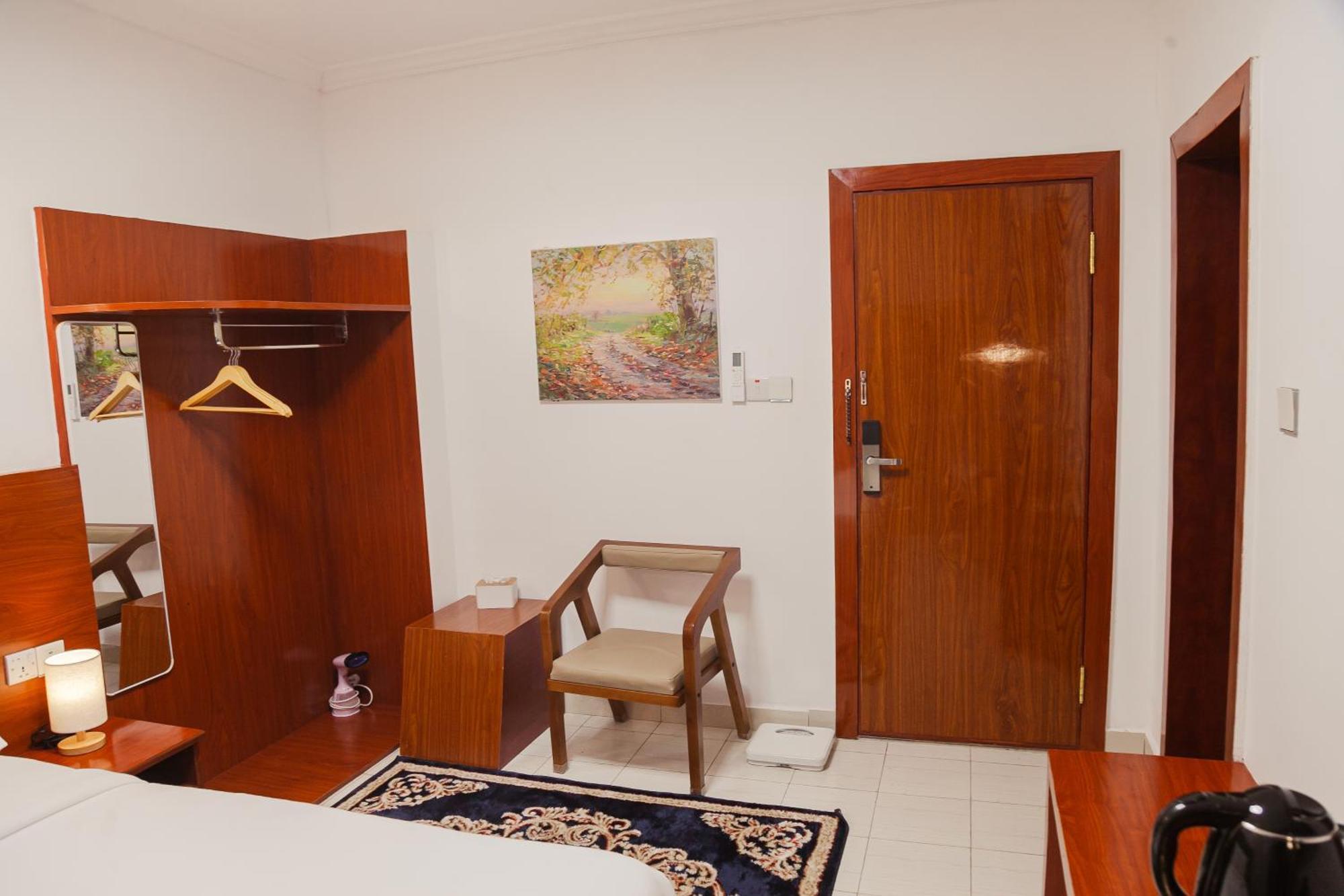 Hotel Totara Dar es Salaam Esterno foto