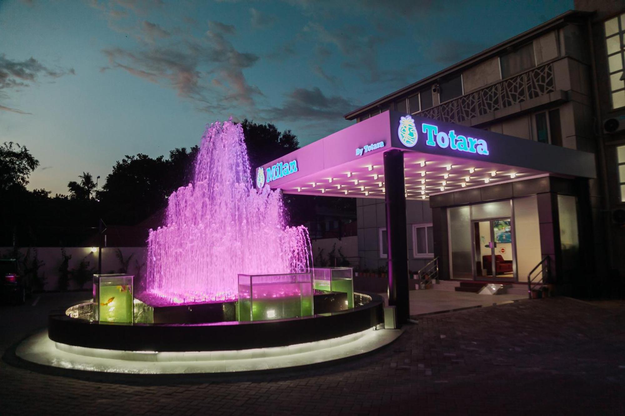 Hotel Totara Dar es Salaam Esterno foto